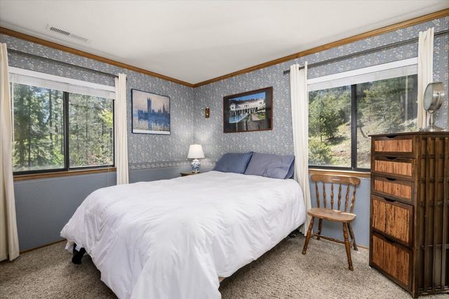3950 Frog Hollow Dr, Placerville, CA 95667