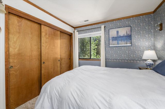 3950 Frog Hollow Dr, Placerville, CA 95667