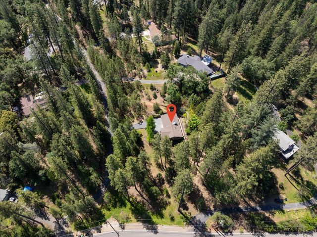 3950 Frog Hollow Dr, Placerville, CA 95667