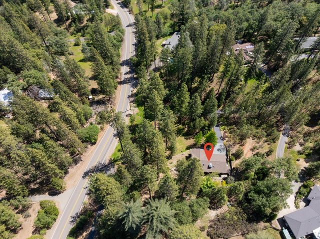 3950 Frog Hollow Dr, Placerville, CA 95667