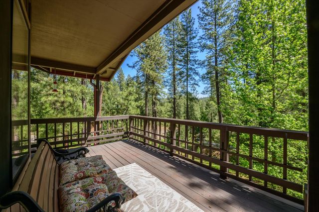 3950 Frog Hollow Dr, Placerville, CA 95667