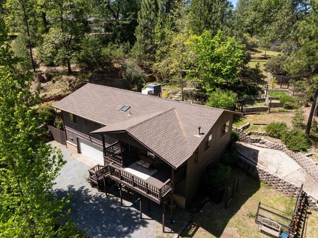 3950 Frog Hollow Dr, Placerville, CA 95667