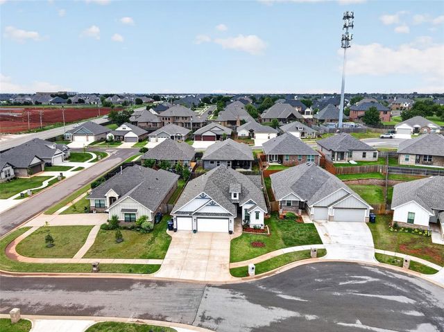 17808 Rich Earth Court, Edmond, OK 73012
