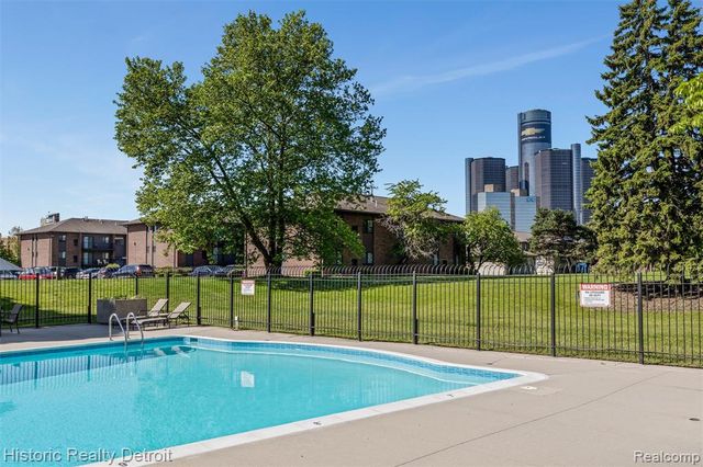 1300 E Lafayette Street 905, Detroit, MI 48207