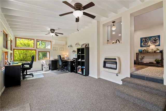 333 Redwood St, Carrick, PA 15210