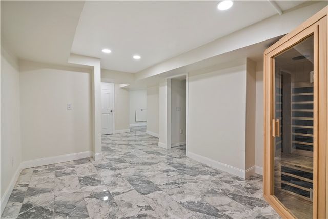 333 Redwood St, Carrick, PA 15210