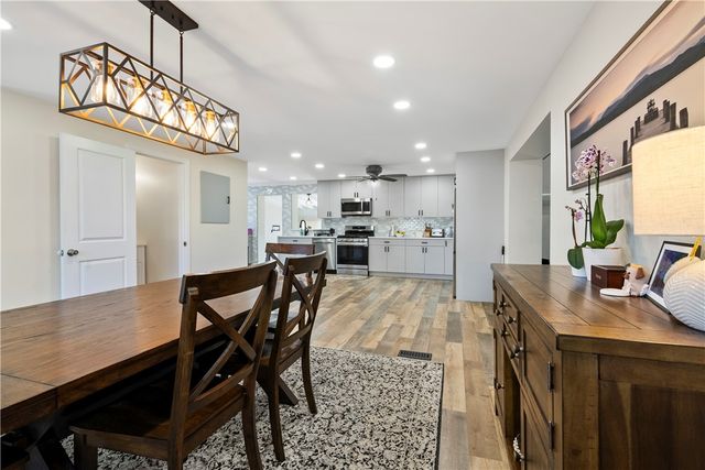 333 Redwood St, Carrick, PA 15210