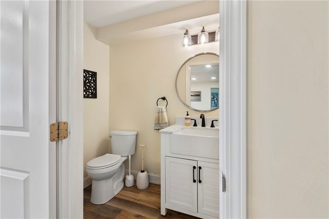 333 Redwood St, Carrick, PA 15210