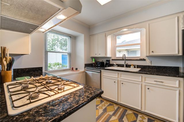 11826 Monticeto Lane, Meadows Place, TX 77477