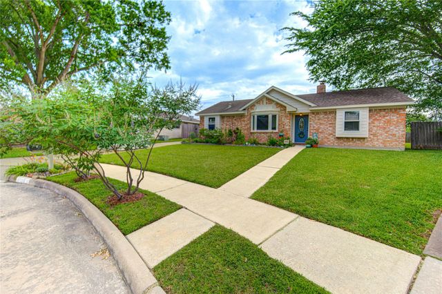11826 Monticeto Lane, Meadows Place, TX 77477