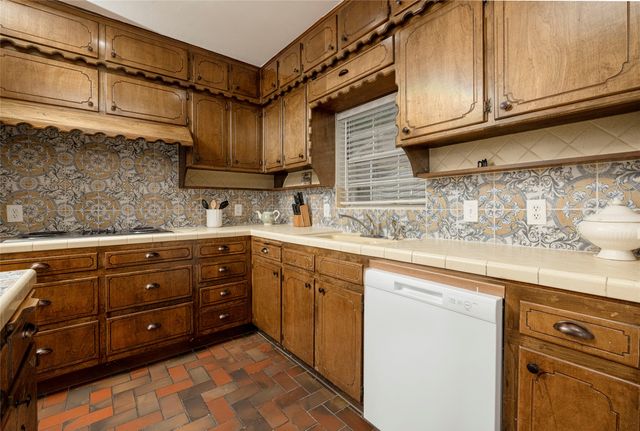 3410 Ellis Avenue, Fort Worth, TX 76106
