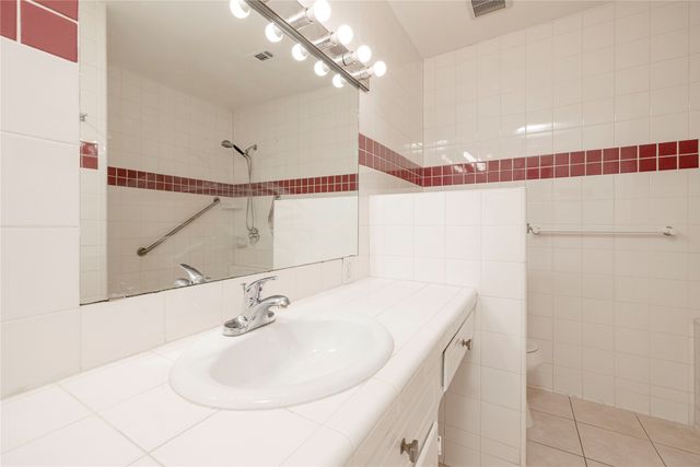 3410 Ellis Avenue, Fort Worth, TX 76106
