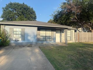 423 Vincent Street, Cedar Hill, TX 75104