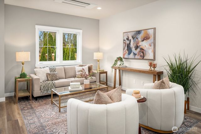 5028 35th Avenue NE, Seattle, WA 98105