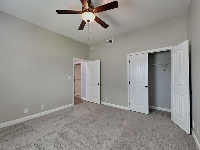 685 Ellie Nat Dr, Clarksville, TN 37040