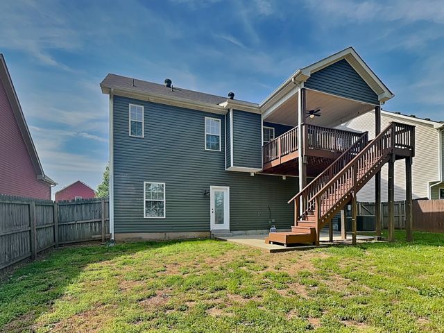 685 Ellie Nat Dr, Clarksville, TN 37040