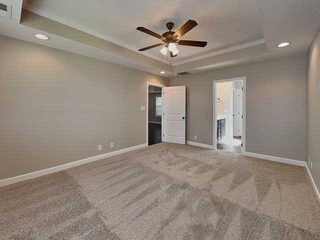 685 Ellie Nat Dr, Clarksville, TN 37040