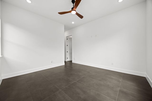 98 Camden Hills Drive, Montgomery, TX 77356