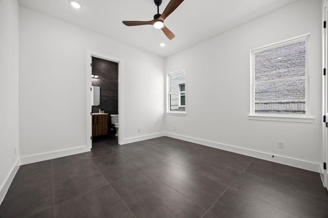 98 Camden Hills Drive, Montgomery, TX 77356