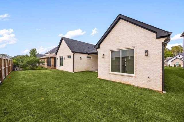 98 Camden Hills Drive, Montgomery, TX 77356