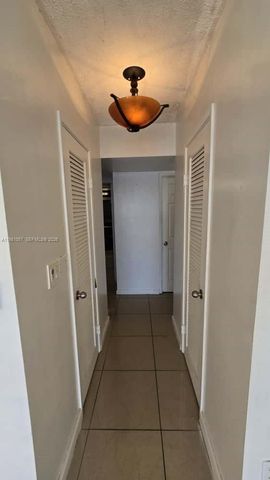 1301 NE Miami Gardens Dr 824W, Miami, FL 33179