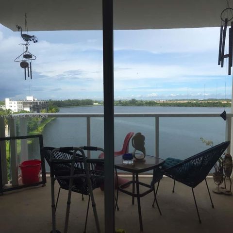 1301 NE Miami Gardens Dr 824W, Miami, FL 33179