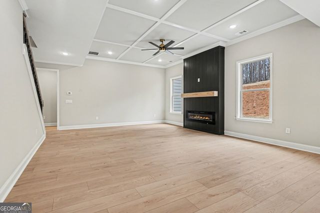 4457 Meadowwood Drive, Loganville, GA 30052