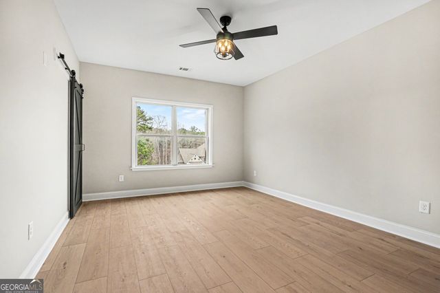4457 Meadowwood Drive, Loganville, GA 30052