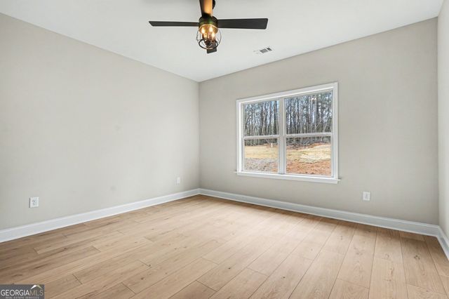 4457 Meadowwood Drive, Loganville, GA 30052