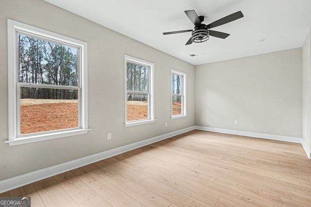 4457 Meadowwood Drive, Loganville, GA 30052