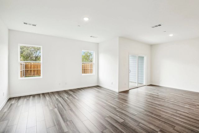 924 Penrose Drive, Cedar Hill, TX 75104