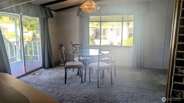 2725 E Fir Street #105, Mount Vernon, WA 98273