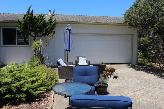 15480 Oak Hills Drive, Salinas, CA 93907