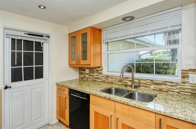 3137 LOCKWOOD TERRACE, Sarasota, FL 34231