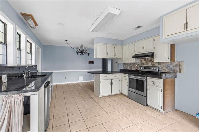 215 Arrosser Drive, Saraland, AL 36571