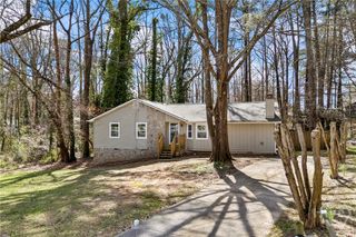 2493 Cherie Glen Road, Snellville, GA 30039