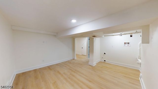 85 Brighton Ave, East Orange City, NJ 07017