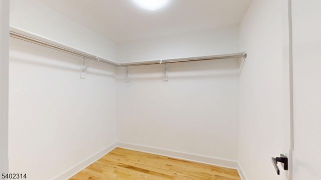 85 Brighton Ave, East Orange City, NJ 07017