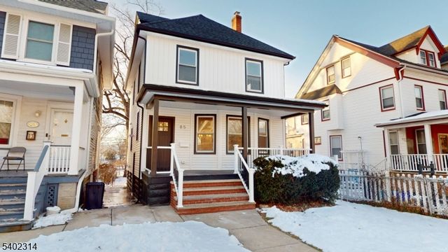 85 Brighton Ave, East Orange City, NJ 07017