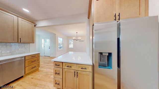 85 Brighton Ave, East Orange City, NJ 07017