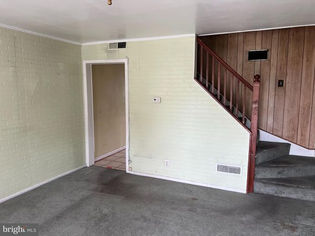 126 SOLLERS POINT RD, Baltimore, MD 21222