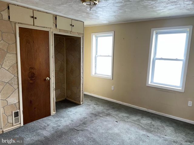 126 SOLLERS POINT RD, Baltimore, MD 21222