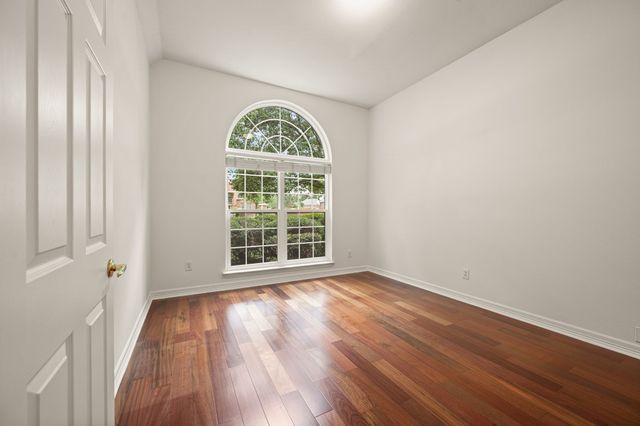 1306 Normandy Drive, Southlake, TX 76092