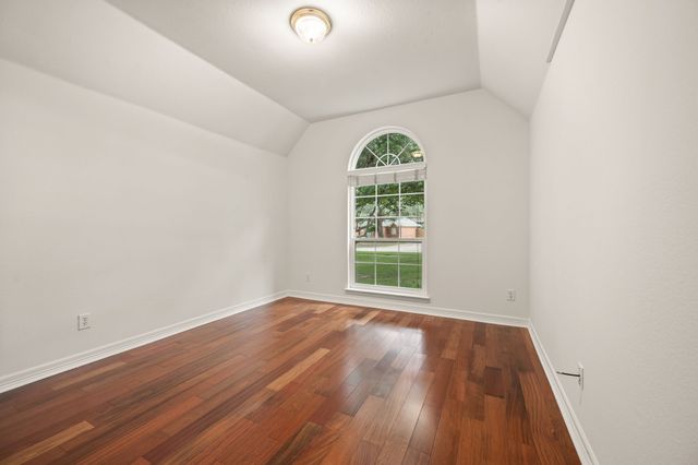 1306 Normandy Drive, Southlake, TX 76092