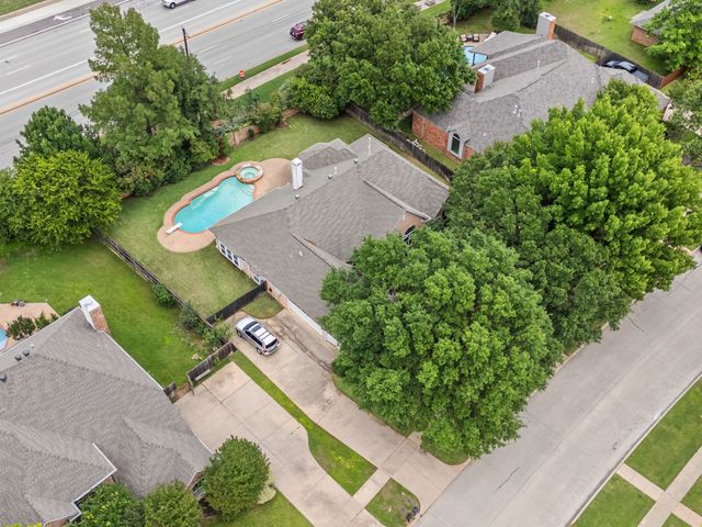 1306 Normandy Drive, Southlake, TX 76092
