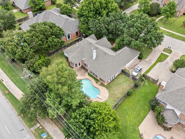 1306 Normandy Drive, Southlake, TX 76092