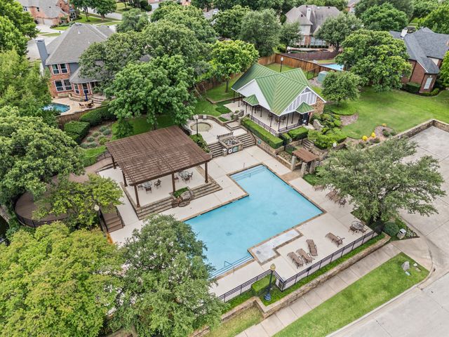 1306 Normandy Drive, Southlake, TX 76092