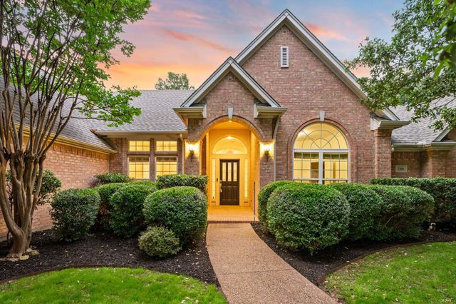 1306 Normandy Drive, Southlake, TX 76092