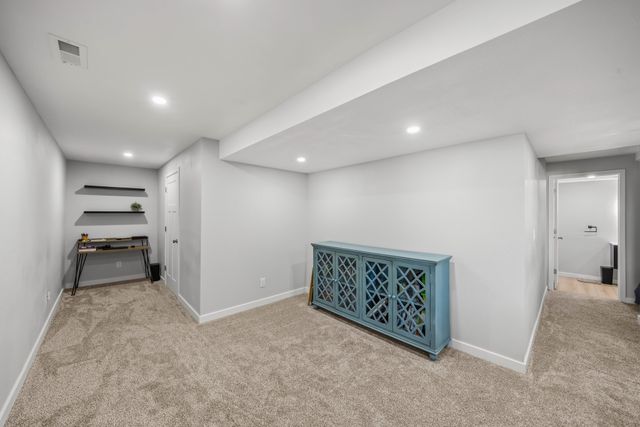 2000 NE Heritage Drive, Grimes, IA 50111