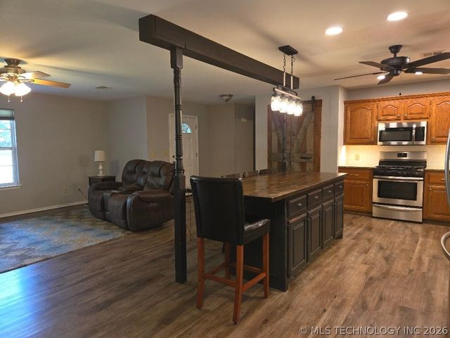 77 Dogwood Trail, Eufaula, OK 74432